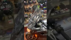 Работа двигателя мотоцикла Yamaha FJR1300, 2004 года