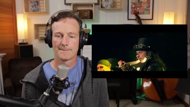 Vocal Coach REACTS - MäGO DE OZ "La cantata del diablo" смотреть онлайн