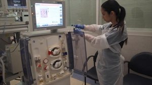 Setting up a Haemodialysis Machine   Fresenius 5008