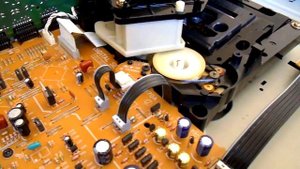 Technics SL-PS840 Compact Disc Player (1993-96) SOAD70A . Обзор, профилактика. Замена пассика з-ки.