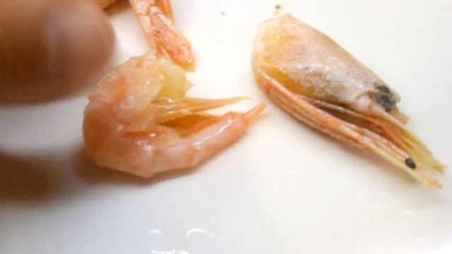 Как чистить креветки? смотреть онлайн