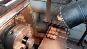 Использование приспособлений для точности обработки металла