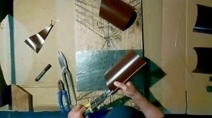 Угол желоба из водосточного желоба.