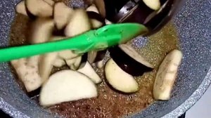 Мясо с баклажанами и болгарским перцем. Тушёное мясо с овощами, его всегда мало! Очень вкусно!