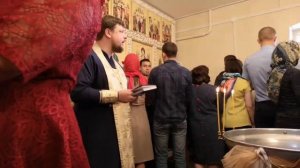 Таинство крещения младенцев и взрослых. Крестины племянницы супруги на праздник Святой Троицы.