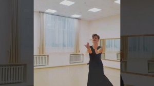 Артистический Медленный вальс. Соло.