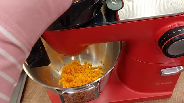 Bosch MUM9 BOSCH MUZ9CC1 kockázó aprító смотреть онлайн