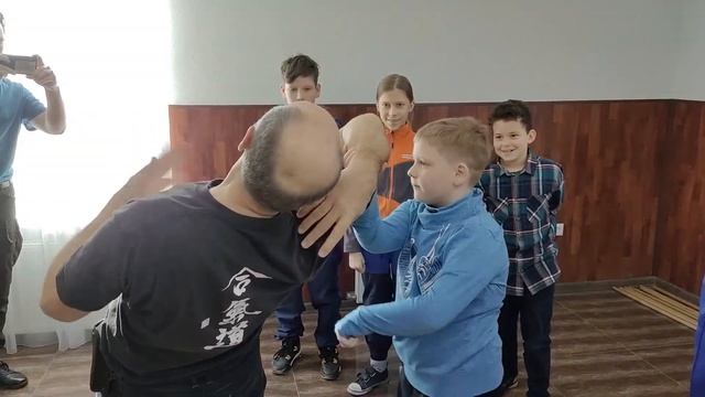 Самооборона без оружия смотреть онлайн