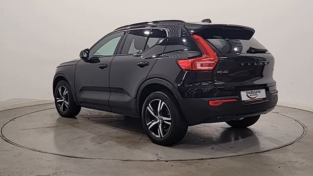 SGZ5586 - Volvo XC40 1.5 T3 R-Design SUV 5dr Petrol Auto Euro 6 ss 163 ps R... смотреть онлайн