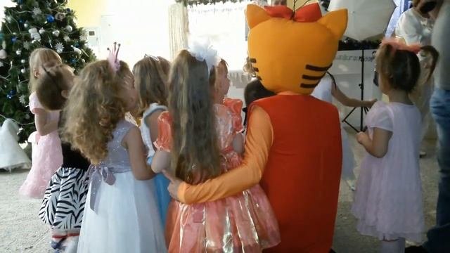Новогодний утренник 2018- 2019. В гостях у кошечки Карамельки. СЕРЕБРЯНОЕ ШОУ.