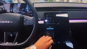 Обзор электромобиля Enovate ME5 за 30 000$. Не бойся разрядиться, есть генератор!