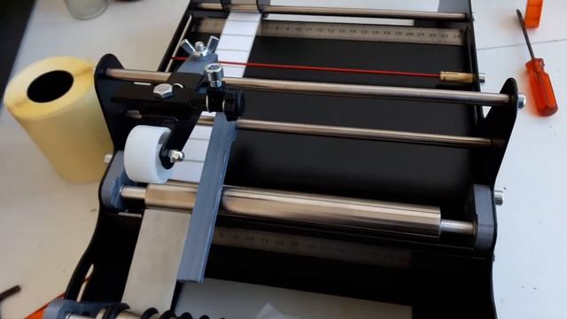 Тест нанесения этикетки с выступающей крышкой смотреть онлайн