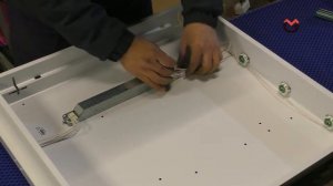 Это сможет каждый. Простая переделка любого светильника с лампами дневного света на светодиоды LED