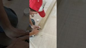 Скрытый монтаж перегородки к натяжному потолку