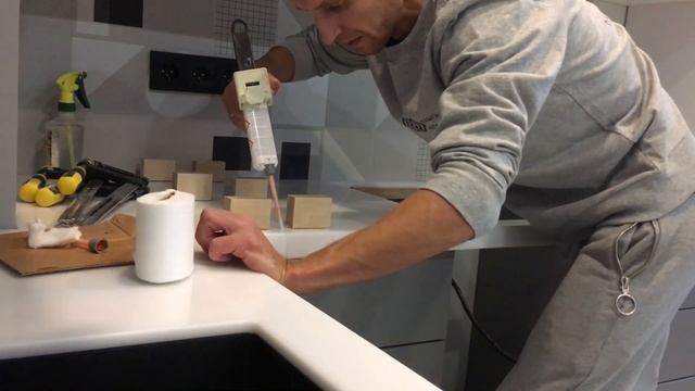 #125 - Как правильно установить столешницу на кухню из искусственного акрилового камня своими рукам смотреть онлайн