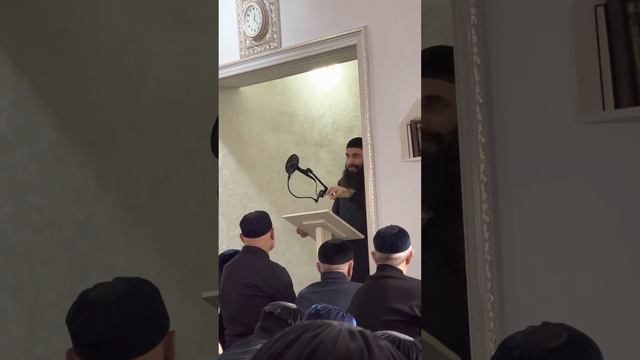Центральная Мечеть Имама Умара Ибну Хаттаб в 2-м Микрорайоне города Грозный, Проповедь Читает Щамил смотреть онлайн
