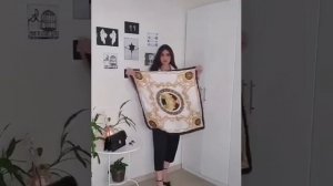 Стилизуем белую рубашку платком