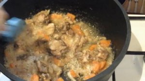 Тушеная картошка Картошка с куриными бедрышками Potatoes with chicken.