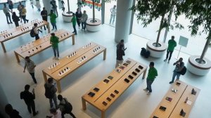 Apple BKC Exclusive First Look Ft. Tim Cook - India's 1st Apple Store???