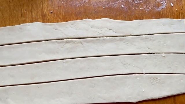 Мини пирожки с изюмом/ без дрожжей и сахара/ самый дешевый рецепт