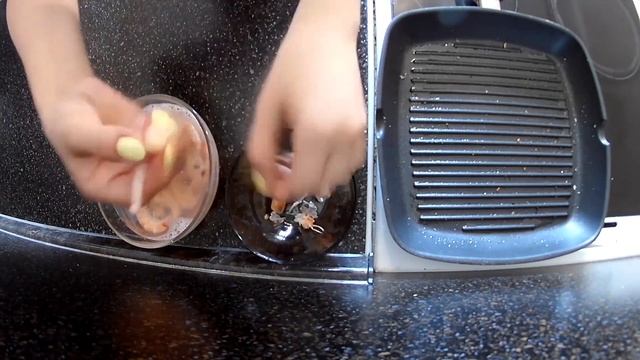 Бутерброды с икрой и креветками • Тосты Скаген • Готовить просто смотреть онлайн