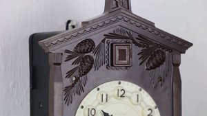 Часы с кукушкой после полной реставрации