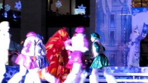 Танец новогодних игрушек