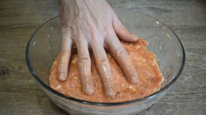 Боже, как вкусно! Я всегда буду так готовить! Просто перемешайте фарш с кефиром