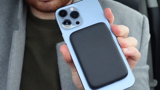 Benks 5000mAh MagSafe Battery Bank: The Perfect Solution For iPhone Battery! смотреть онлайн