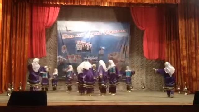 Ансамбль"Каратинка"-танец "У родника" часть 2