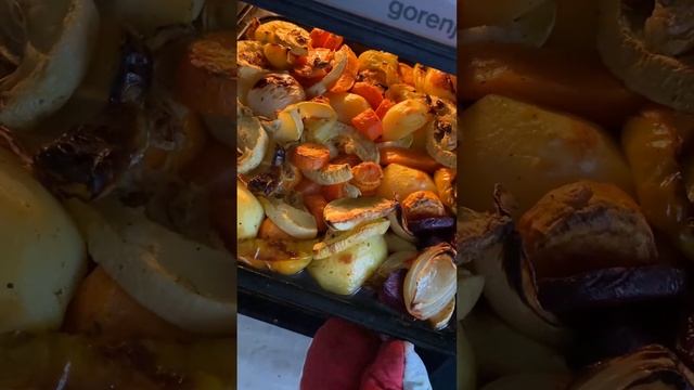 Запёченные овощи ? #запеченныеовощи #готовлюдома #готовлювкусно