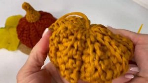 Кто хочет связать тыкву к Хеллоуин? Вязаный декор крючком | Soft Decor