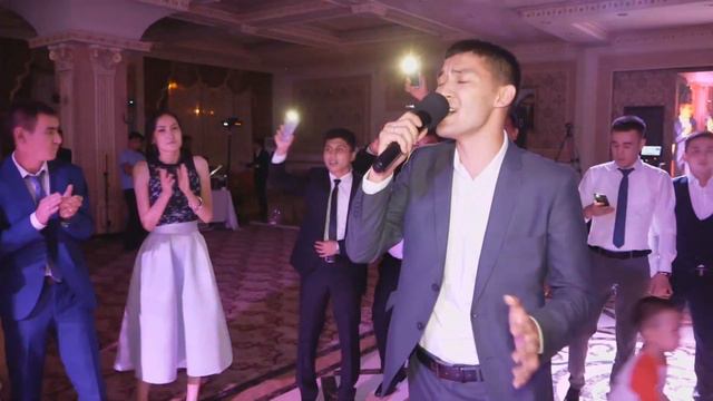 УАААУ! КРУТОЕ ИСПОЛНЕНИЕ ПЕСНИ "ТУТ И ТАМ" БЕКТАС ДУЙСЕНГАЛИ смотреть онлайн