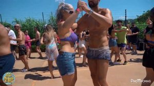 Ataca y La Alemana ? BACHATA EN LA PISCINA ? Latin Summer Edition 2022 ?