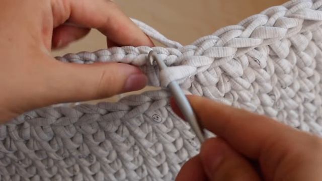 СУПЕР ЛЮЛЬКА Крючком с ДЕРЕВЯННЫМ дном. Аккуратный ОКРУГЛЫЙ КАПЮШОН! Люлька из трикотажной пряжи
