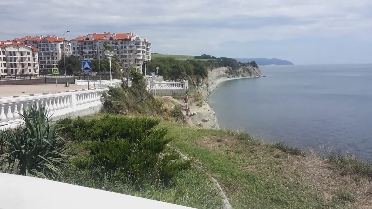 Геленджик/Круча /вид с обрыва смотреть онлайн