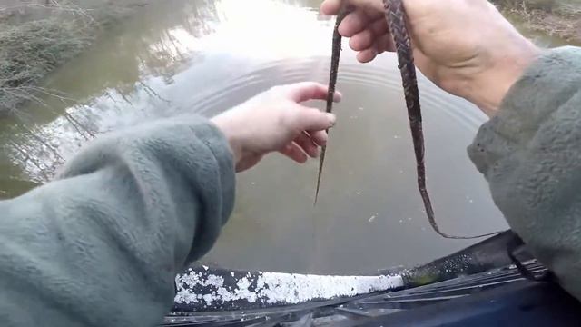 Magnet Fishing: On the trail of a gun смотреть онлайн