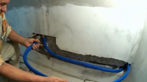 Ремонт на вторичке с нуля. Разводка сантехнике в ванной и на кухне. № 12.