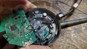 Jabra Evolve 65 Headset: Disassembly