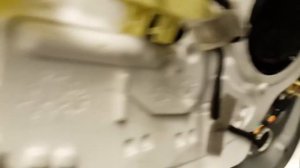 Подсветка в двери Пежо 308.