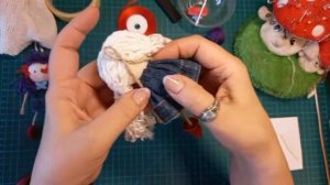 #2. Как сделать брелок -  куколку.