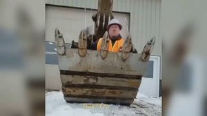 ПРИКОЛЫ С УЧАСТИЕМ СПЕЦТЕХНИКИ