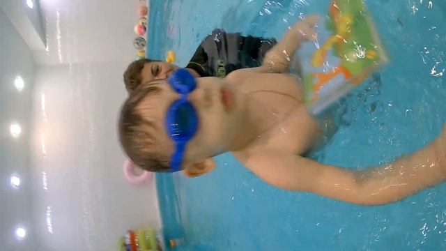 Грудничковое плавание в Иркутске | Ныряем #03 смотреть онлайн