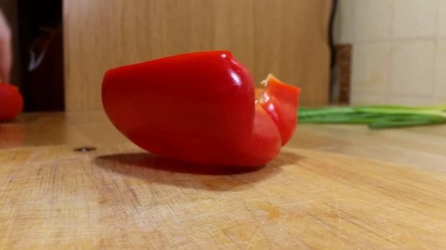 Салат с ветчиной и сыром. Рецепт вкусного салата.