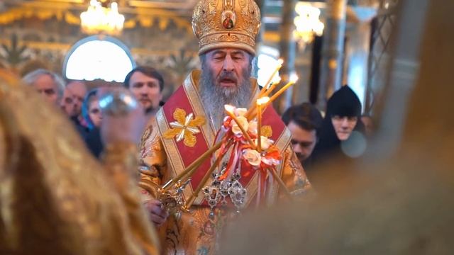 Недільне богослужіння у Києво-Печерській Лаврі смотреть онлайн