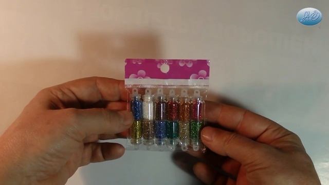 Отличные блестки для маникюра. Посылка для женщин смотреть онлайн