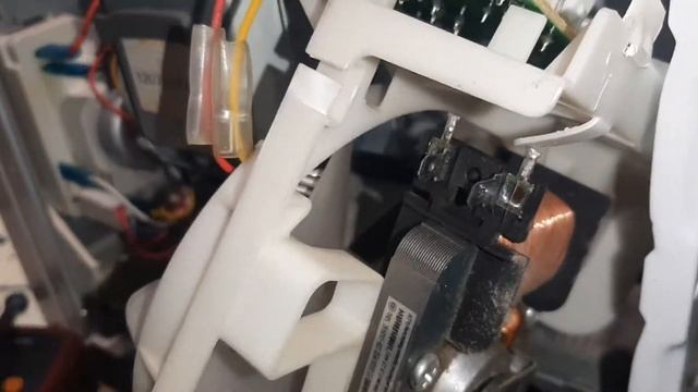 Микроволновая печь ZELMER выключается через 3 минуты - РЕМОНТ. смотреть онлайн