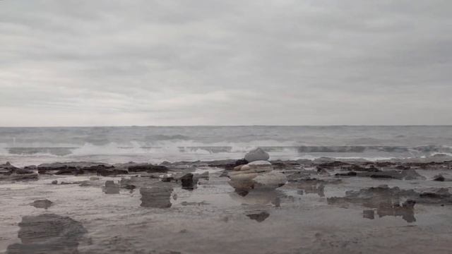 SEA SOUNDS FOR RELAXATION! EMPTY BEACH AND CALMING MUSIC! ШУМ ПРИБОЯ ДЛЯ СНА! SOUND OF A SURF! 4K смотреть онлайн