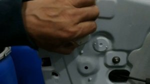 Как снять обшивку задней двери Рено АРКАНА