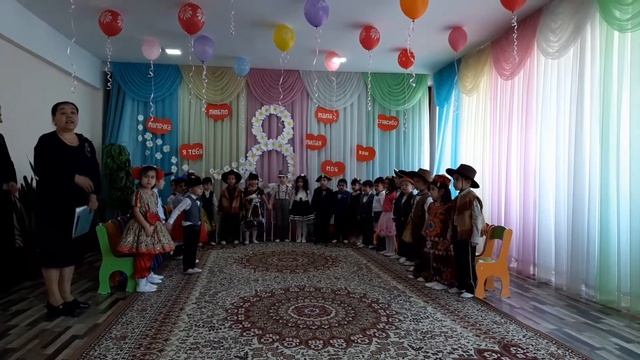 Утренник в честь 8 марта в детском саду г.Ташкента смотреть онлайн